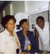 /album/visits/visitswithreg-reggies-mama-and-sis-morrison-jpg/